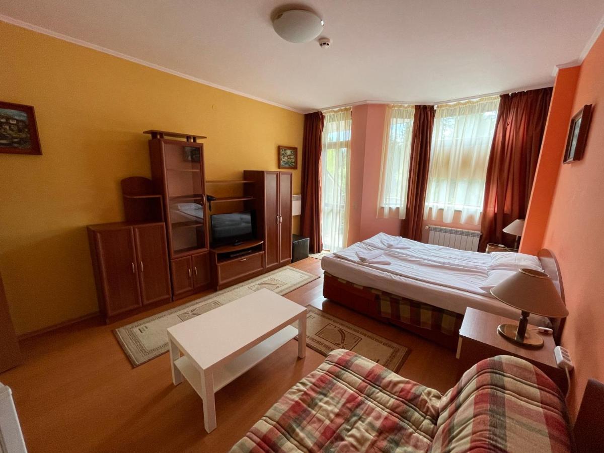 ОТЕЛЬ PERSEY FLORA APARTMENTS БОРОВЕЦ 4* (Болгария) - от 3865 RUB | NOCHI